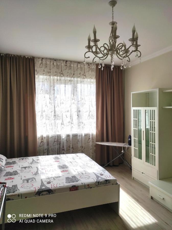 Appartamento Марина 3 Almaty Esterno foto